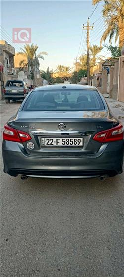 Nissan Altima
